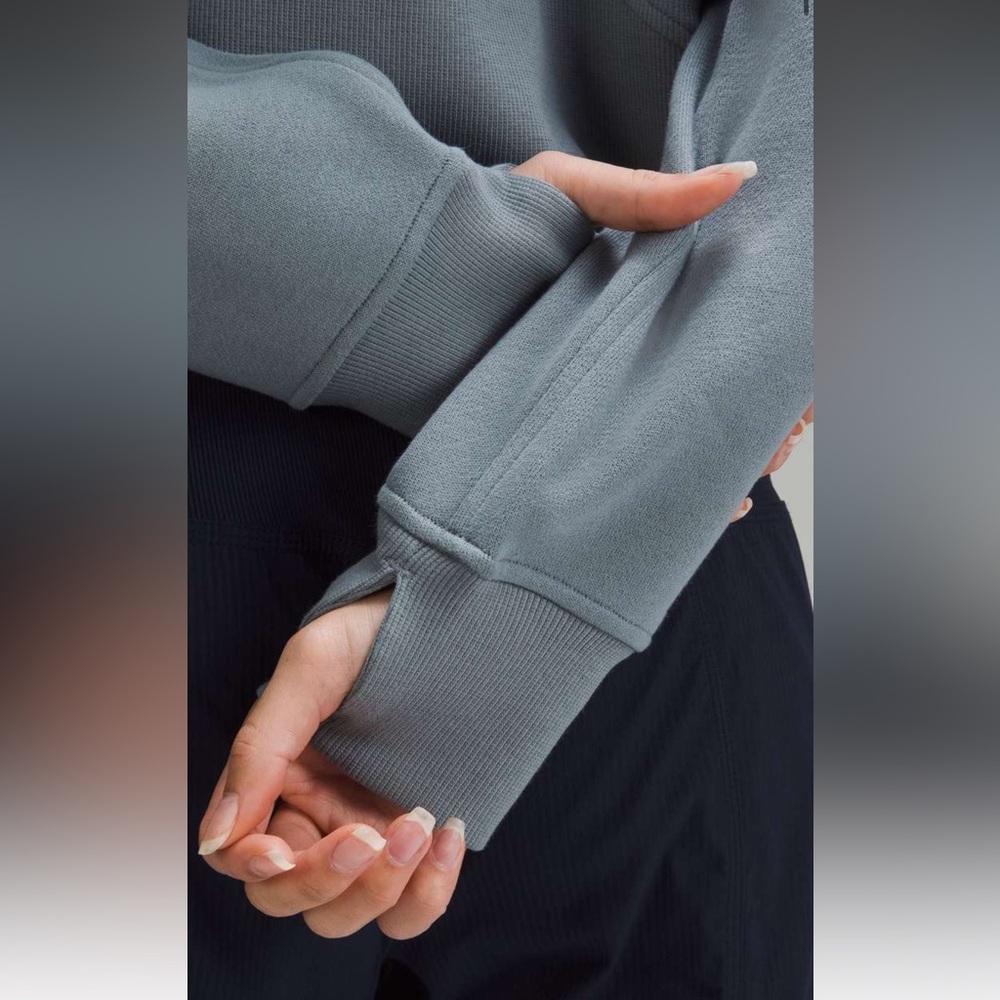 Lululemon Oversized Full-Zip Scuba Hoodie
Silver Blue - Picture 4 of 9